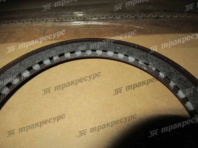 Сальник вала коленчатого задний ISUZU 4JG2PJ Z-8-97020-328-0