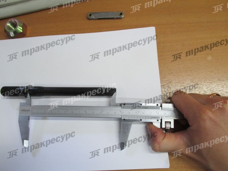 Шпилька ступицы 27413-02031