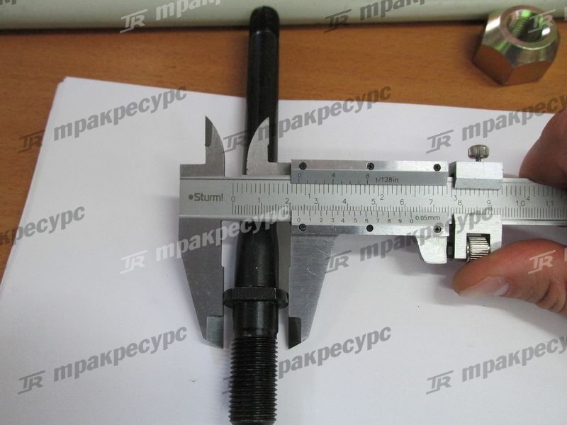 Шпилька ступицы 27413-02031