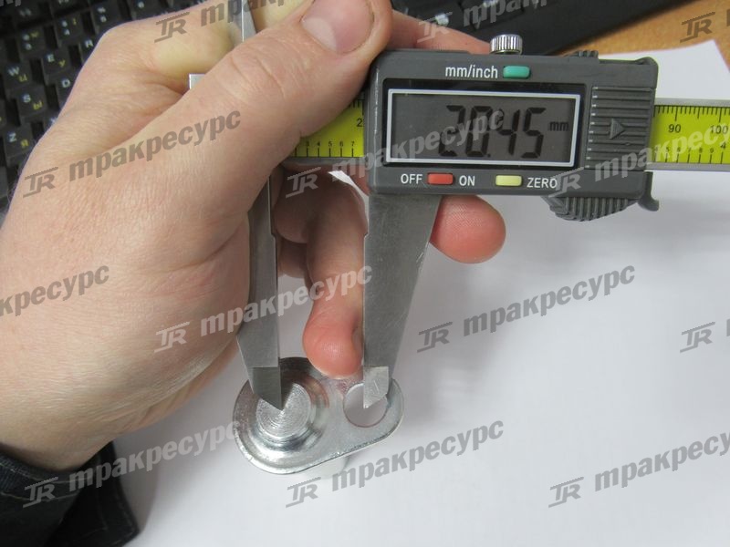 Ось 3EB-24-51280