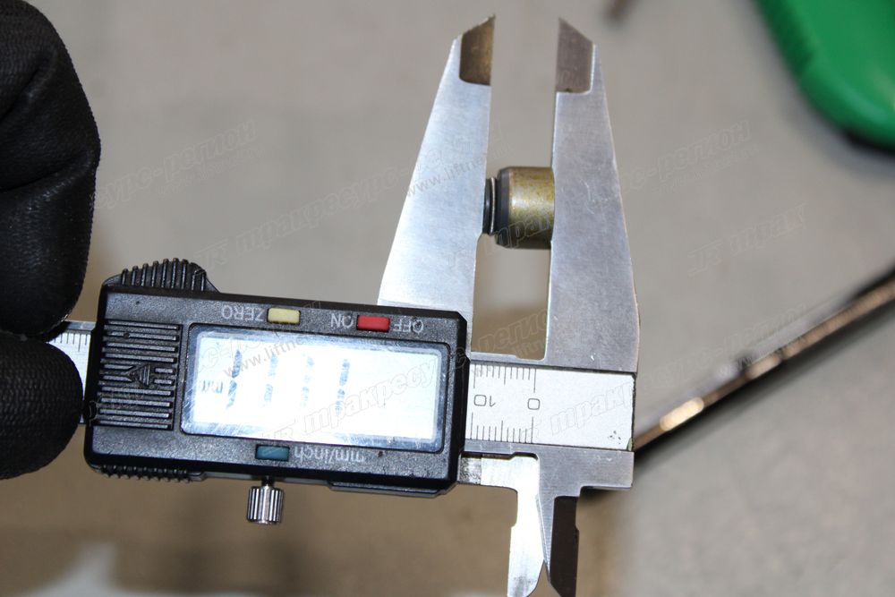 Колпачок маслоотражательный NISSAN H15/H20/H25/K15/K21/K25 N-13207-53F00