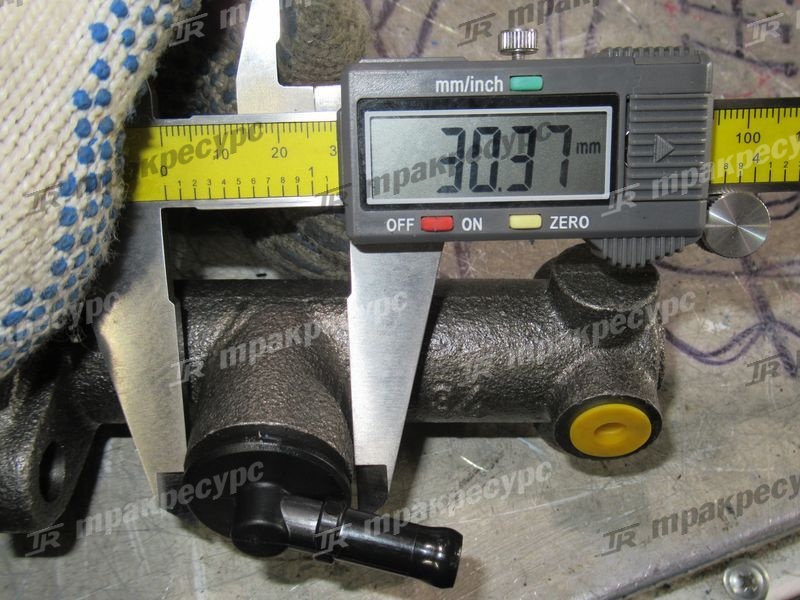 Цилиндр тормозной главный 27045-40302