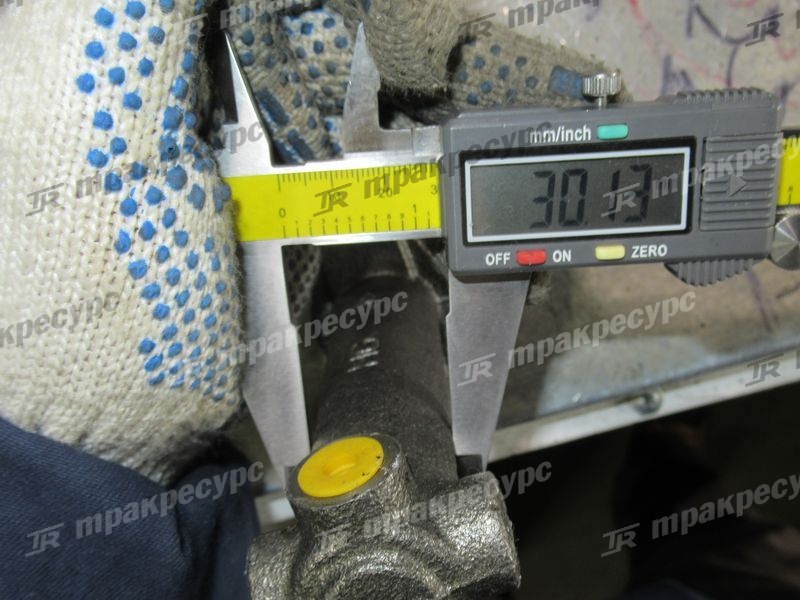 Цилиндр тормозной главный 27045-40302