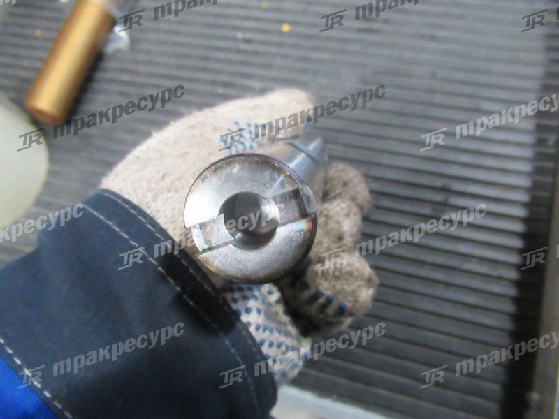Ось кулака поворотного 3EB-24-51272