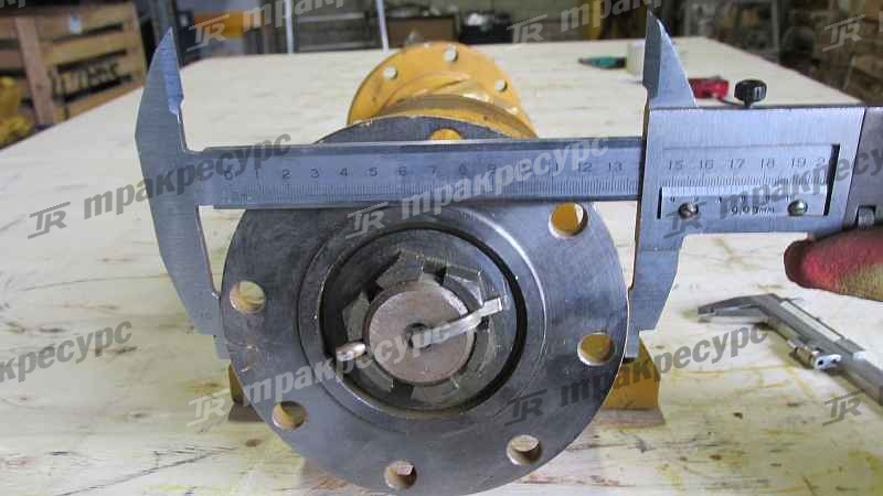 Вал карданный передний XG955