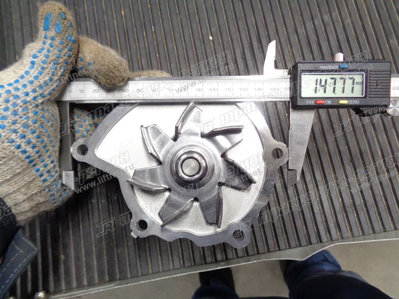 Насос водяной TOYOTA 1DZ 16110-78703-71