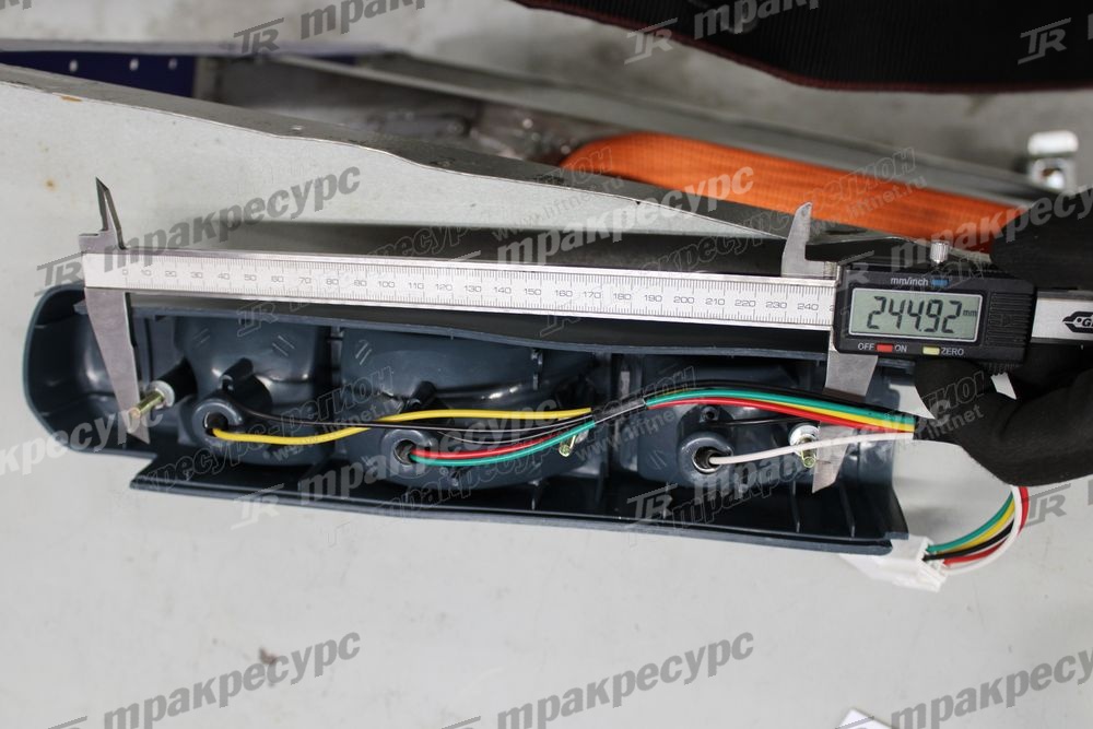 Фонарь задний правый 56630-23320-71