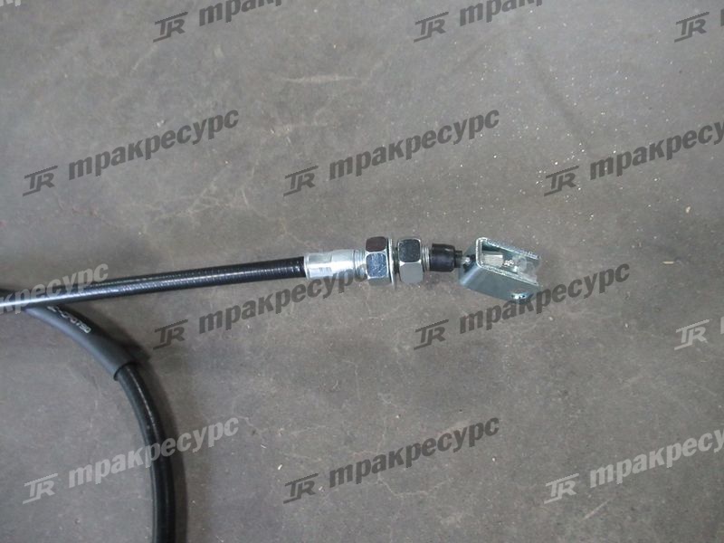 Трос ручного тормоза правый 47404-33240-71