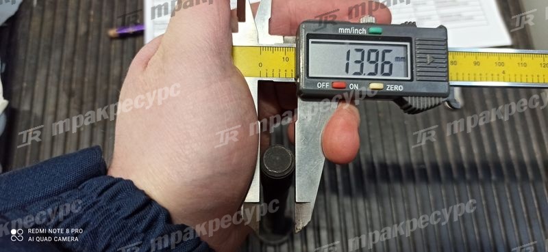 Болт головки блока цилиндров-1 YC6108G