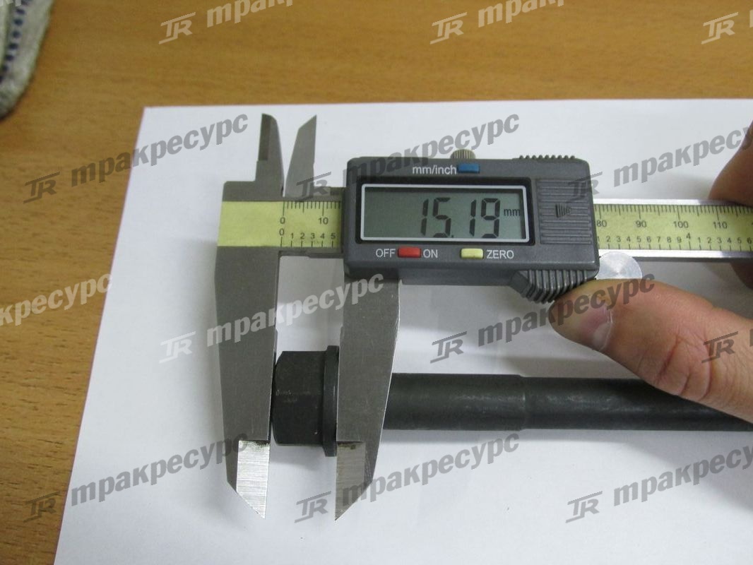 Болт головки блока цилиндров-2 YC6108G
