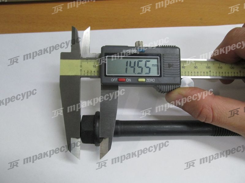 Болт головки блока цилиндров-3 YC6108G