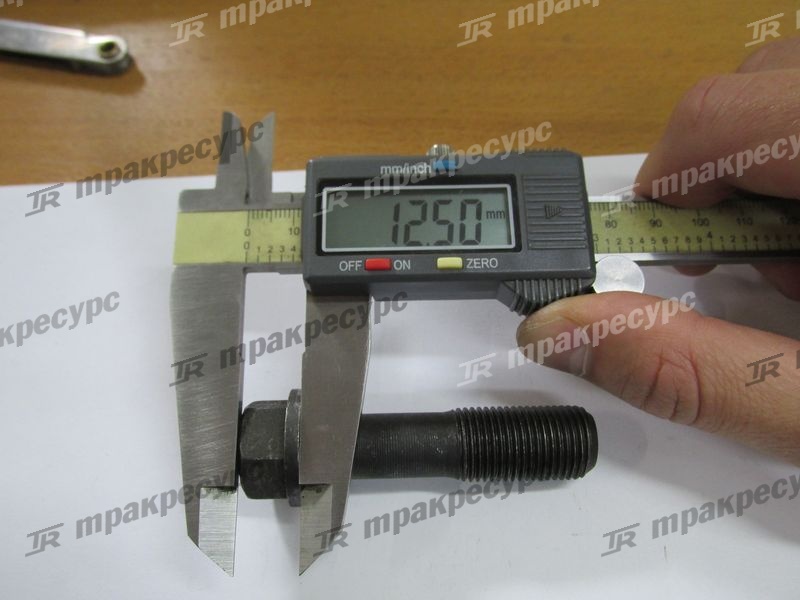 Болт шатуна YC6108G