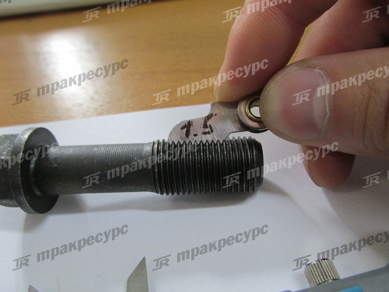 Болт шатуна YC6108G