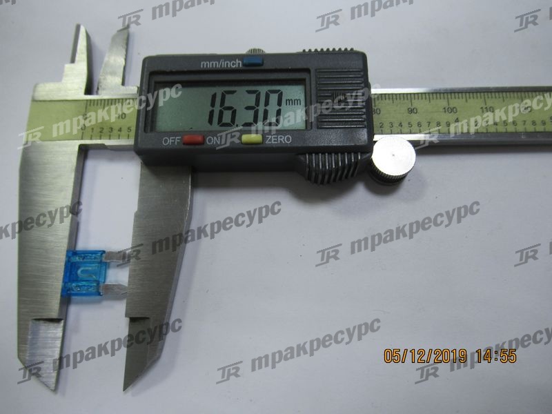 Предохранитель плавкий 15A 22N52-42331