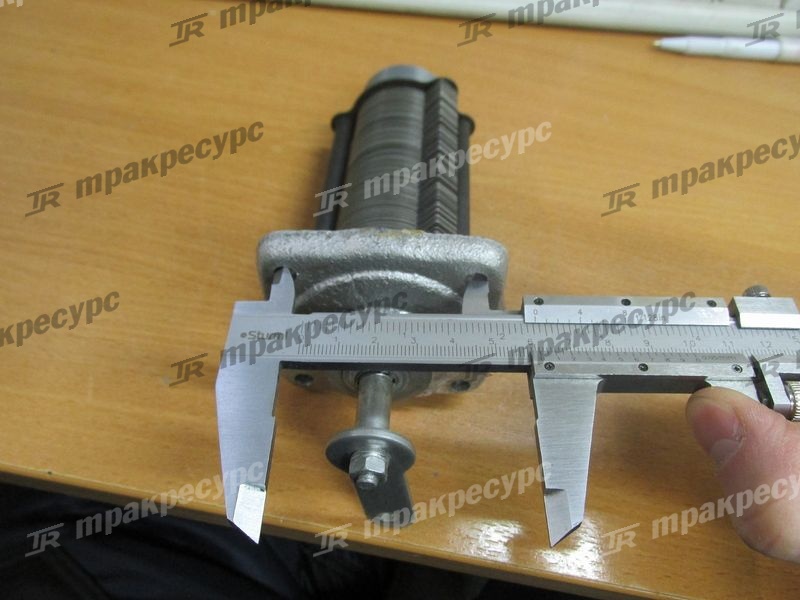 Элемент фильтра масляного двигателя 6135K-13B