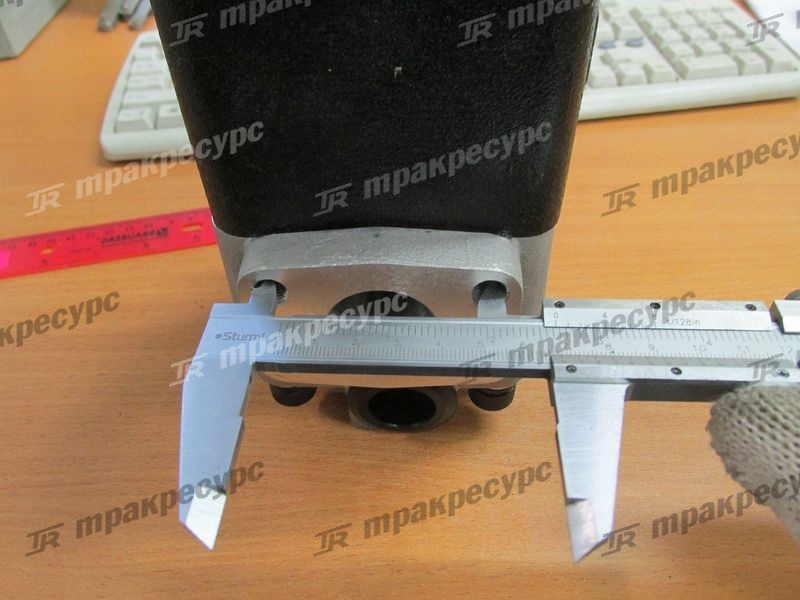 Насос гидравлический 67110-30550-71