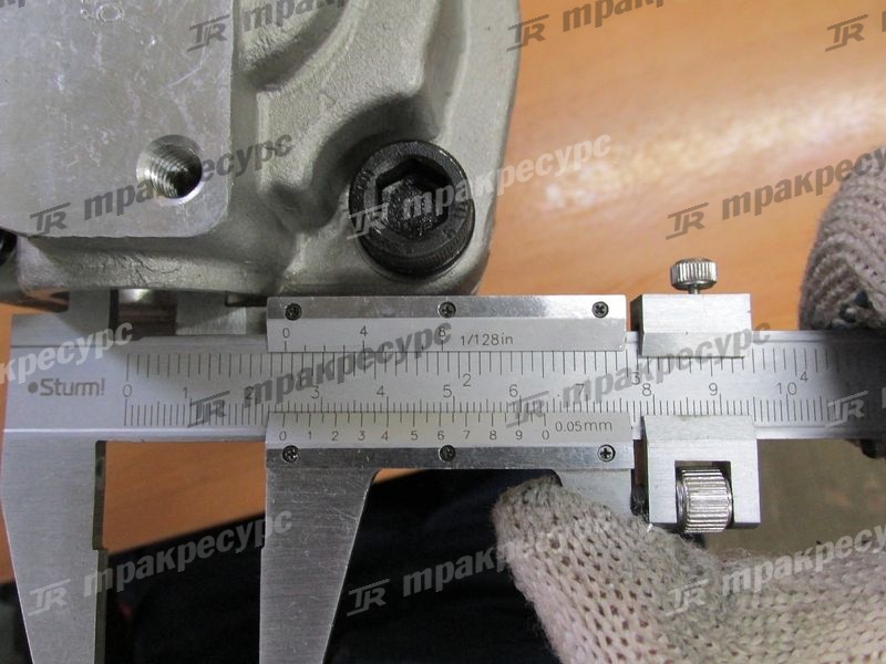 Насос гидравлический 67110-30550-71