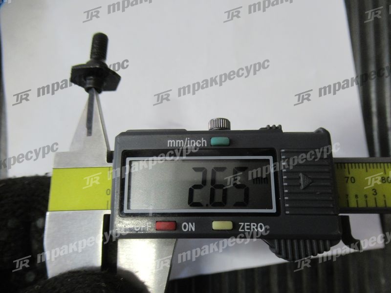 Болт 452049107/6865686