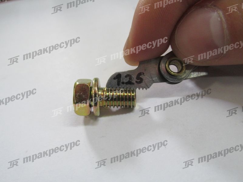 Болт  01183-08016