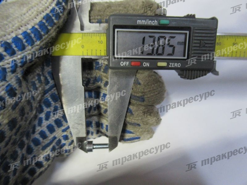 Винт 10377