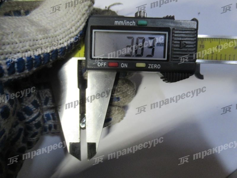 Винт 10377
