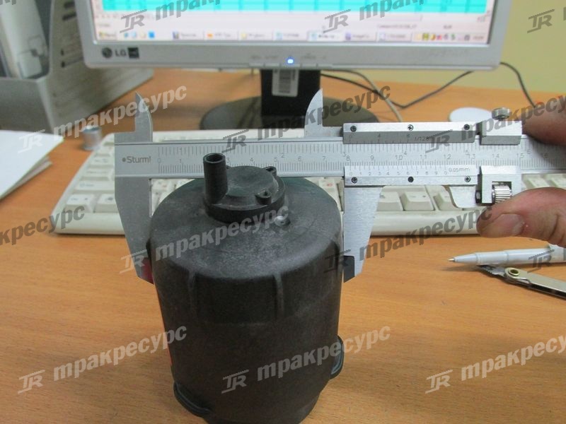 Элемент фильтра топливного JCB D404 2.2 10101930