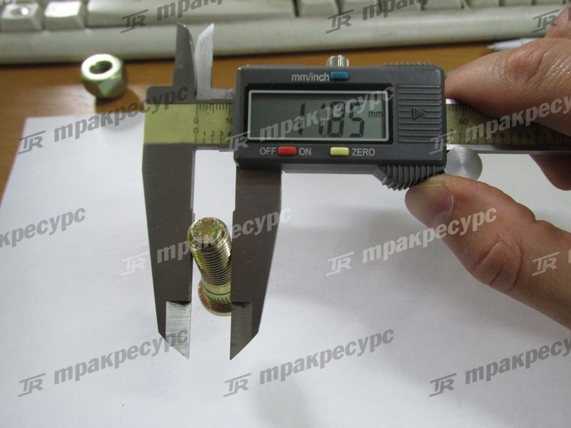Болт ступицы 34A-24-11220