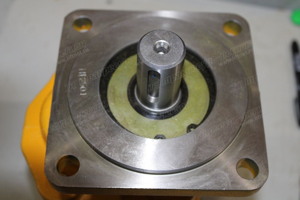 Насос системы гидравлики ZL30/ML333R