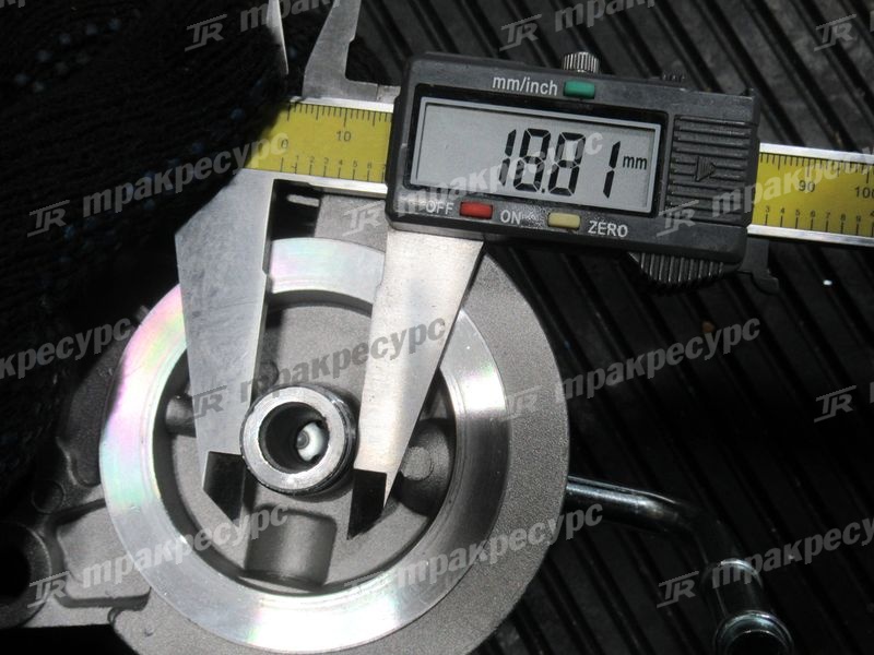 Насос топливоподкачивающий TOYOTA 1DZ 23302-23440-71