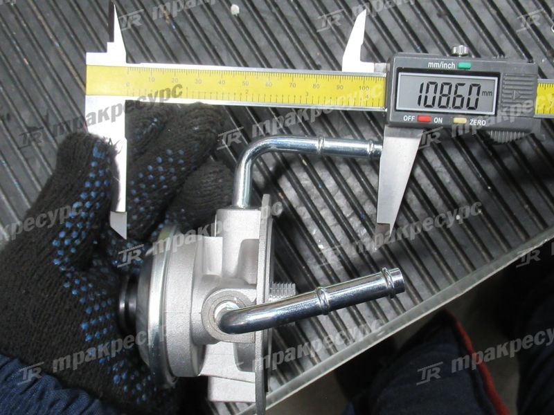 Насос топливоподкачивающий TOYOTA 1DZ 23302-23440-71