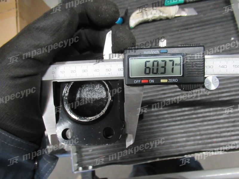 Соединение карданное 243C7-22111