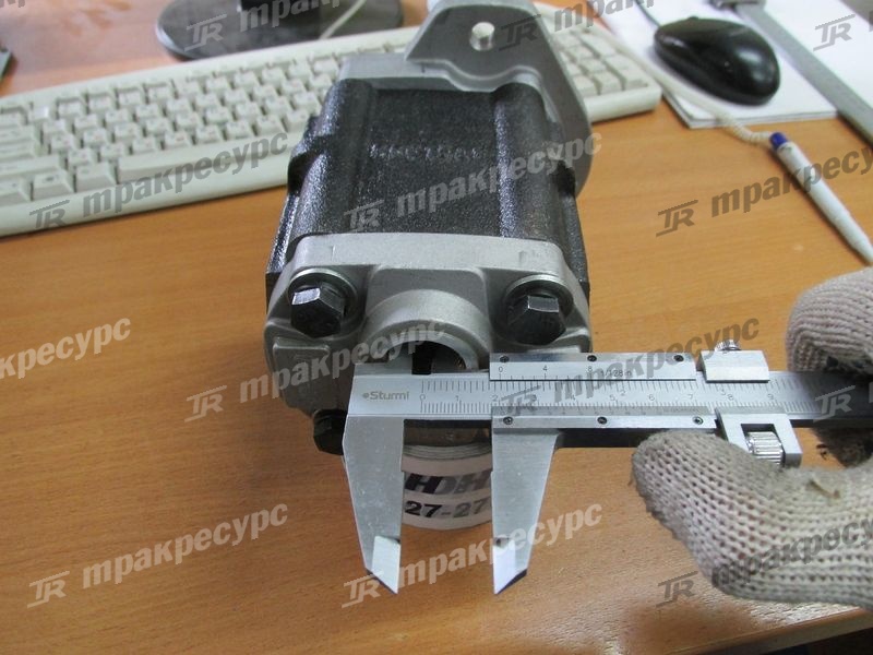 Насос гидравлический 67130-23360-71