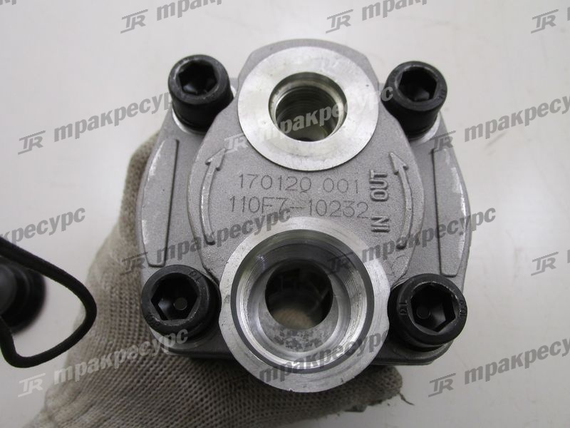 Насос гидравлический 110F7-10271