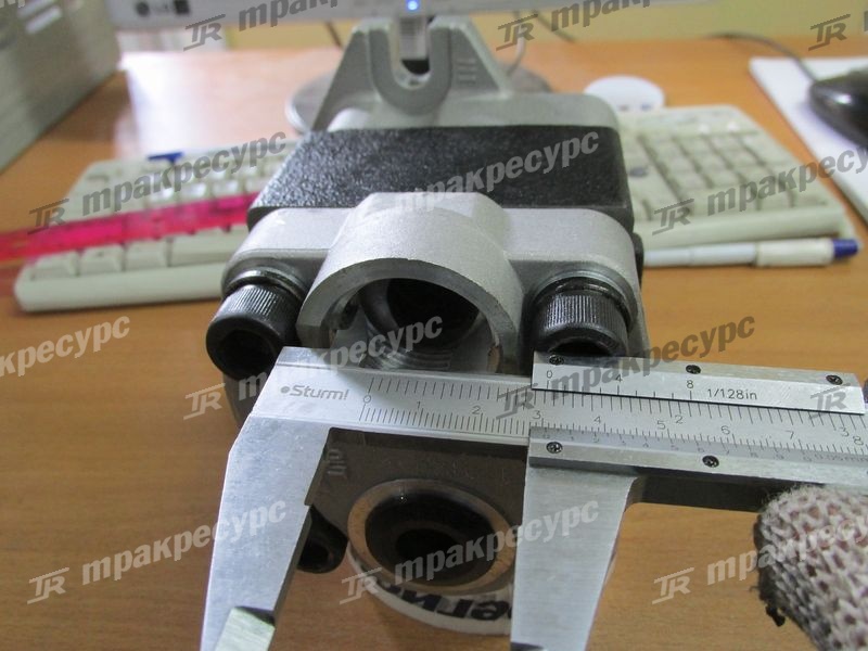 Насос гидравлический 110F7-10271