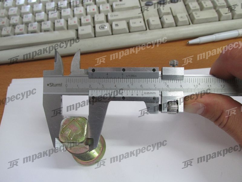 Шпилька ступицы 23813-00071