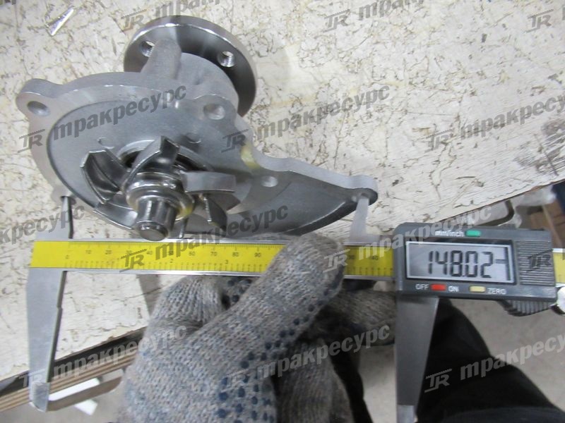 Насос водяной TOYOTA 4Y 16110-78156-71