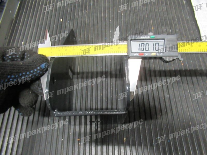Кронштейн 621L0-12201