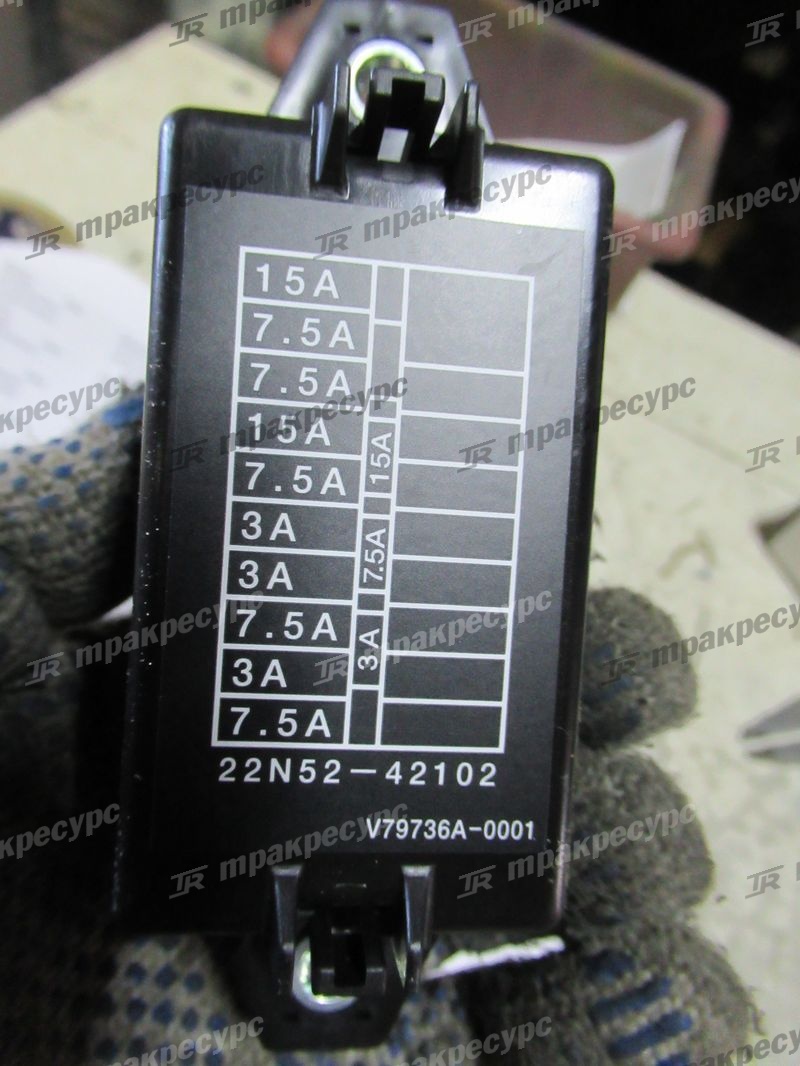 Блок предохранителей 22N52-42102
