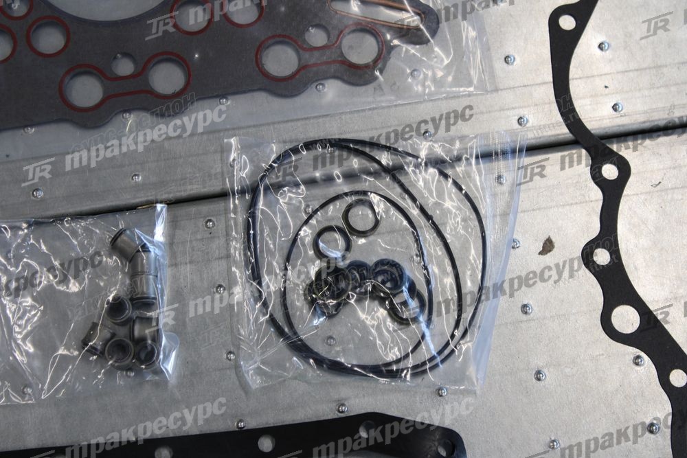 Комплект прокладок на двигатель MITSUBISHI S4Q2 AG-32C94-00011