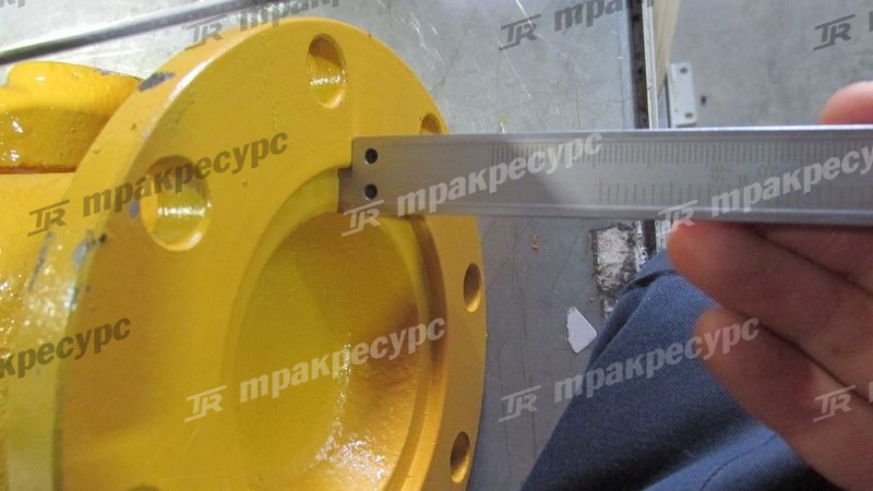 Вал карданный передний моста E XG955II