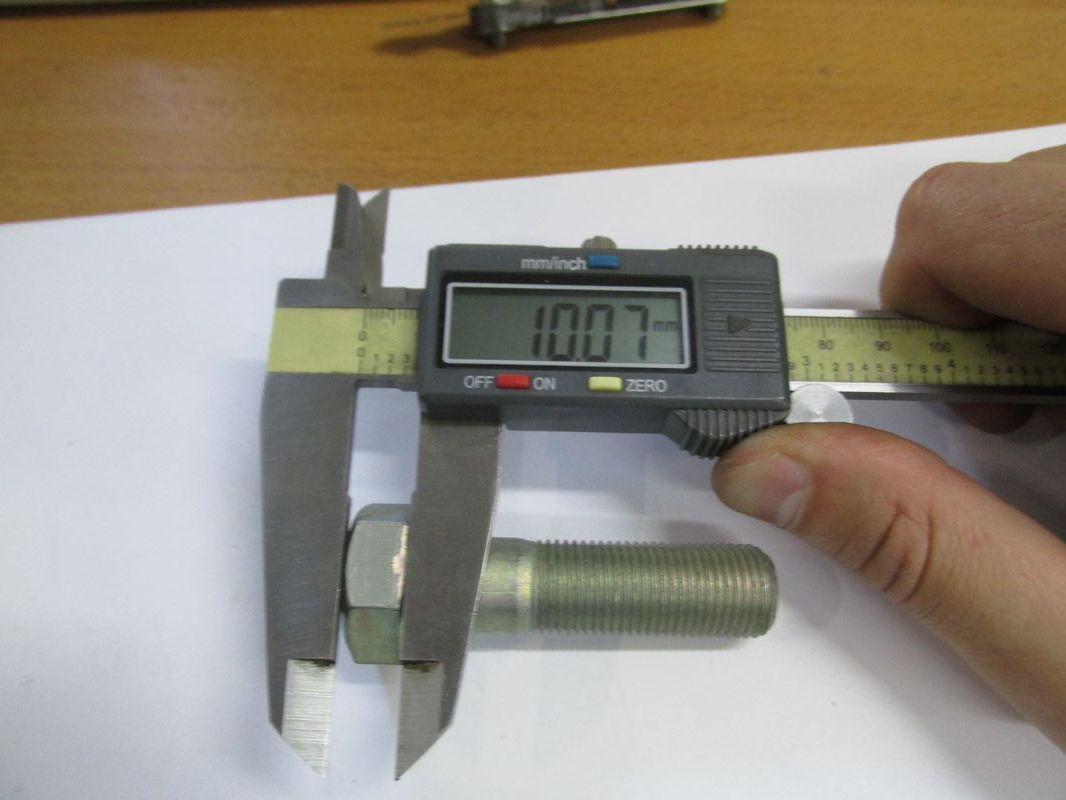 Болт М16х60