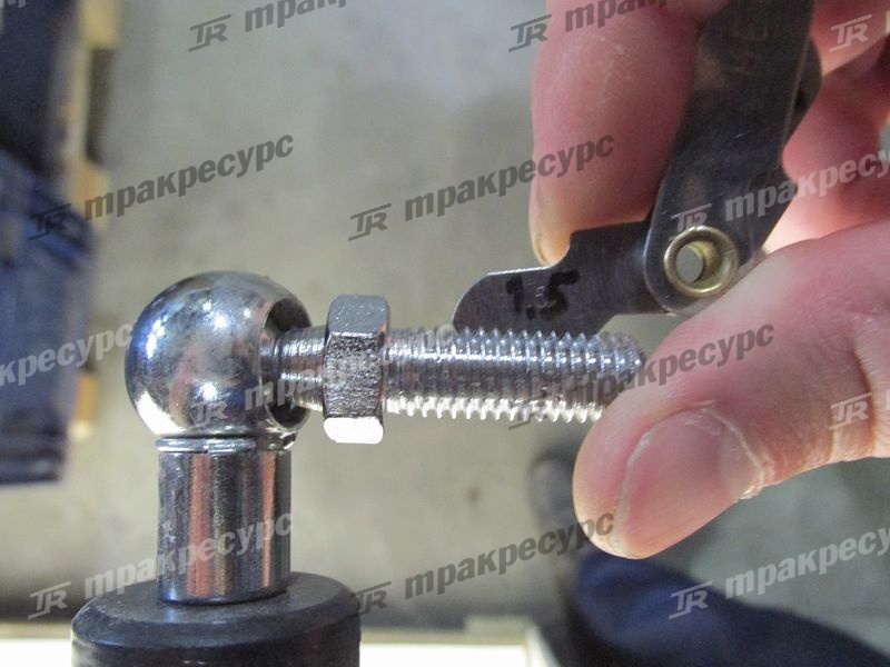 Амортизатор дверей кабины XG31801, XG31802, XG31651