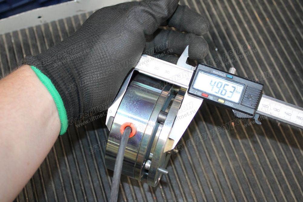 Тормоз электромагнитный 45595047001