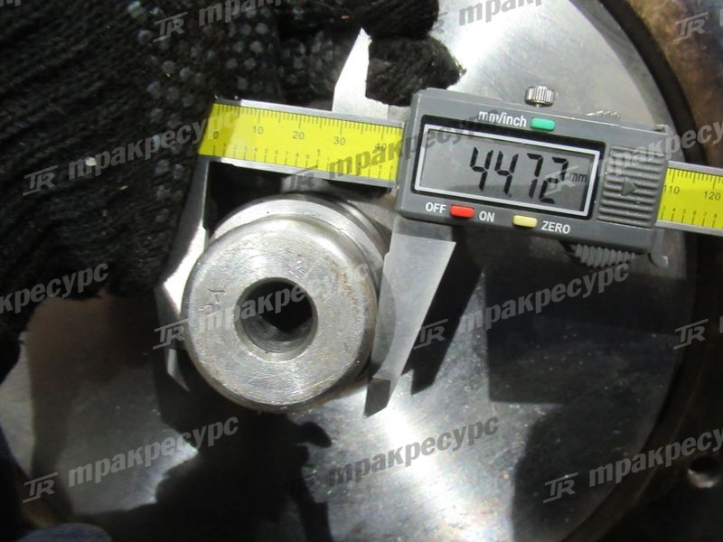 Вал передачи третьтей с шестернями в сборе 42С0044 XG932II