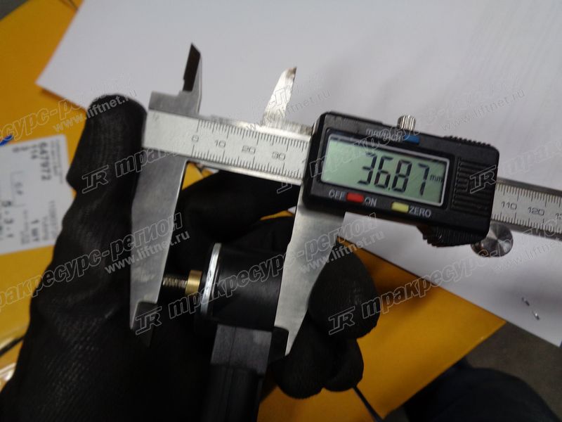 Потенциометр 281E5-22601