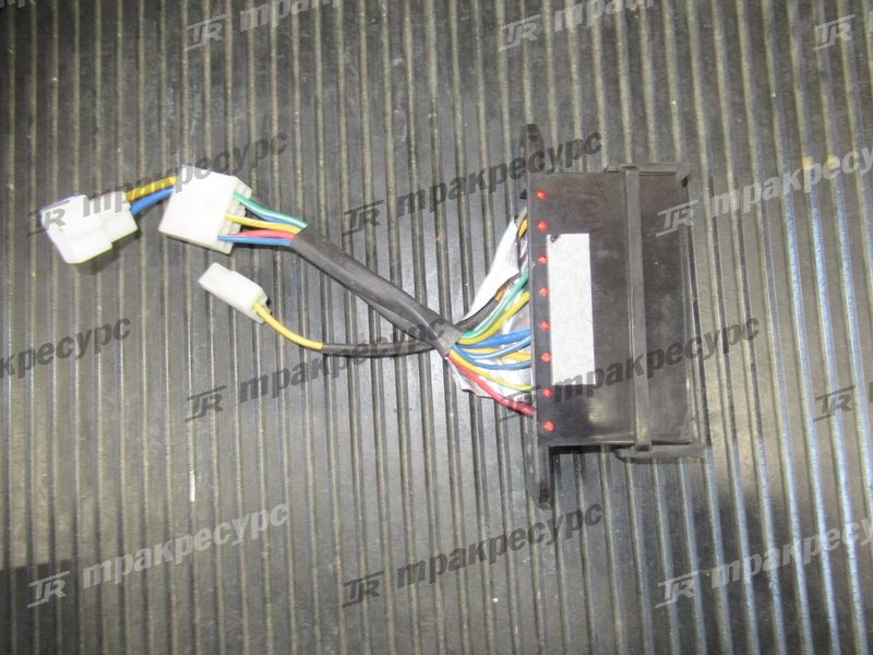 Блок предохранителей 235C2-40301