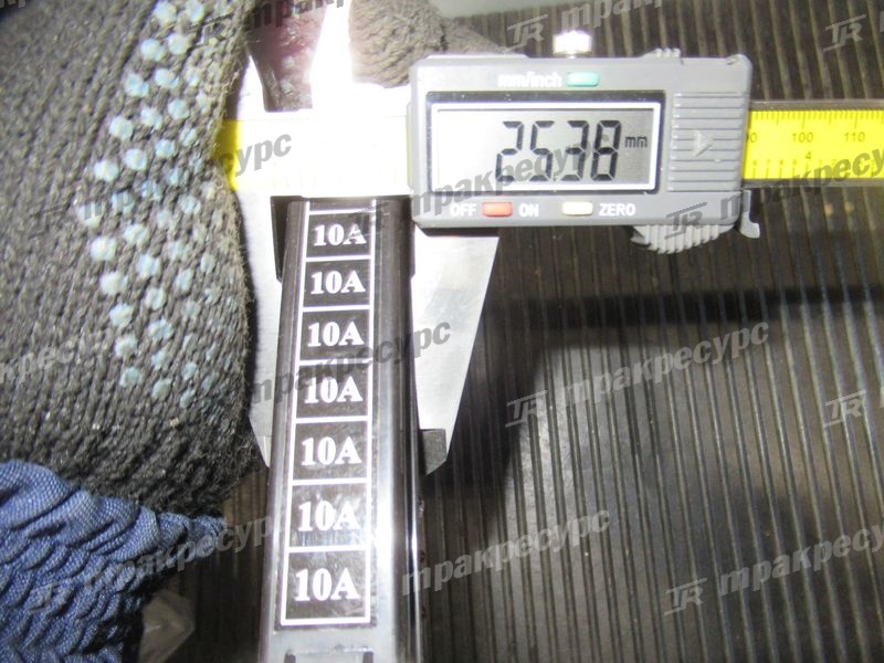 Блок предохранителей 235C2-40301