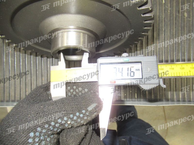Вал с шестерней в сборе гидротрансформатора XG932II