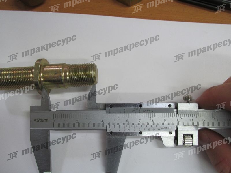 Шпилька ступицы ведущего моста CPCD20/25