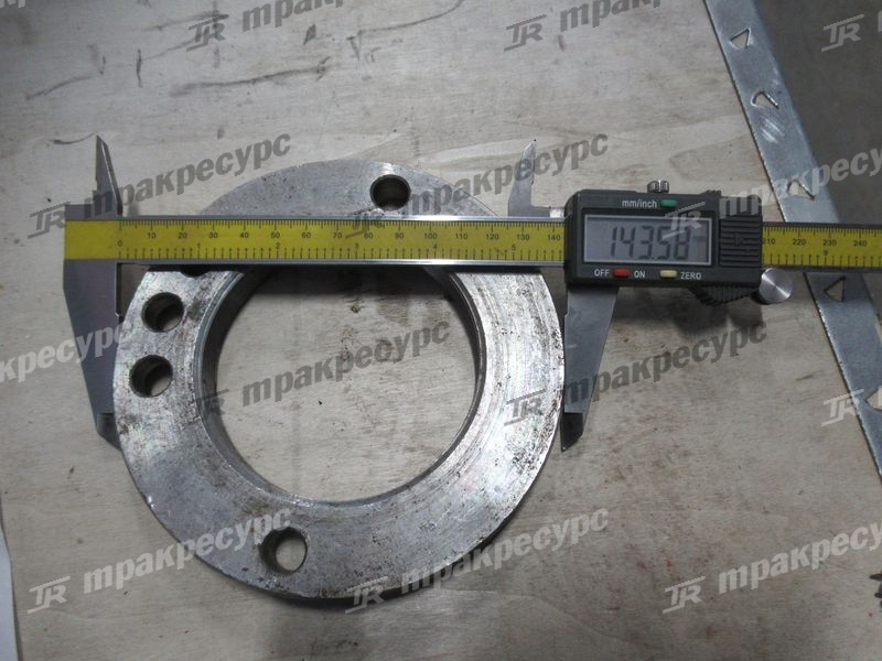 Гайка М90х2 ступицы XG932II
